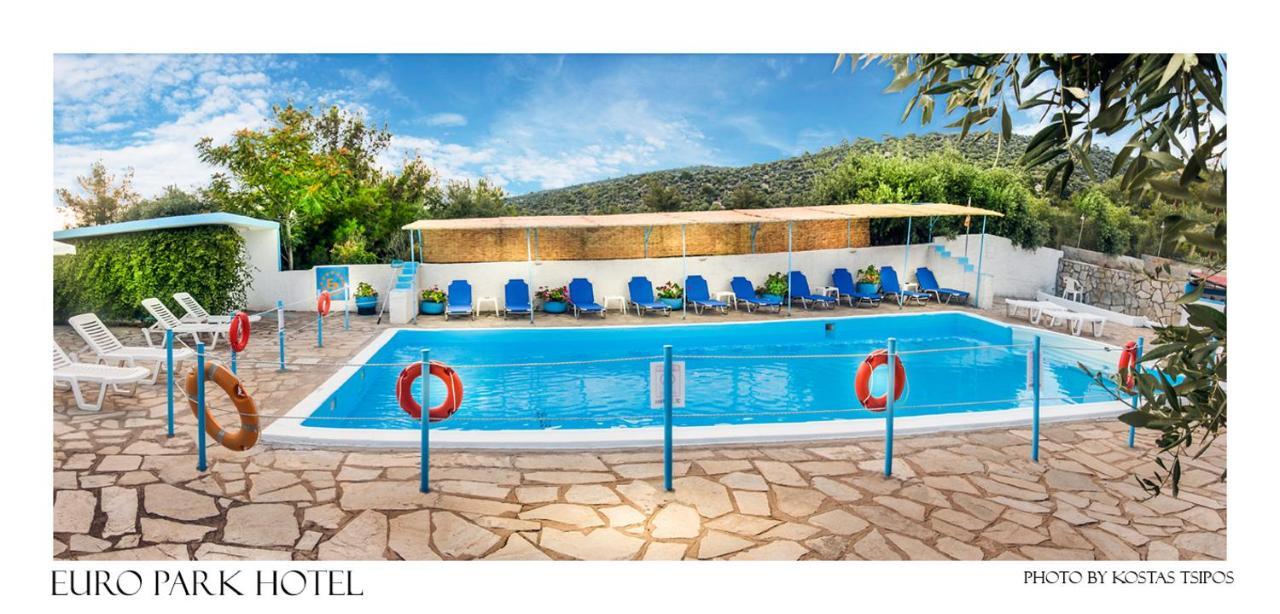 Euro Park Hotel Astris Exterior foto