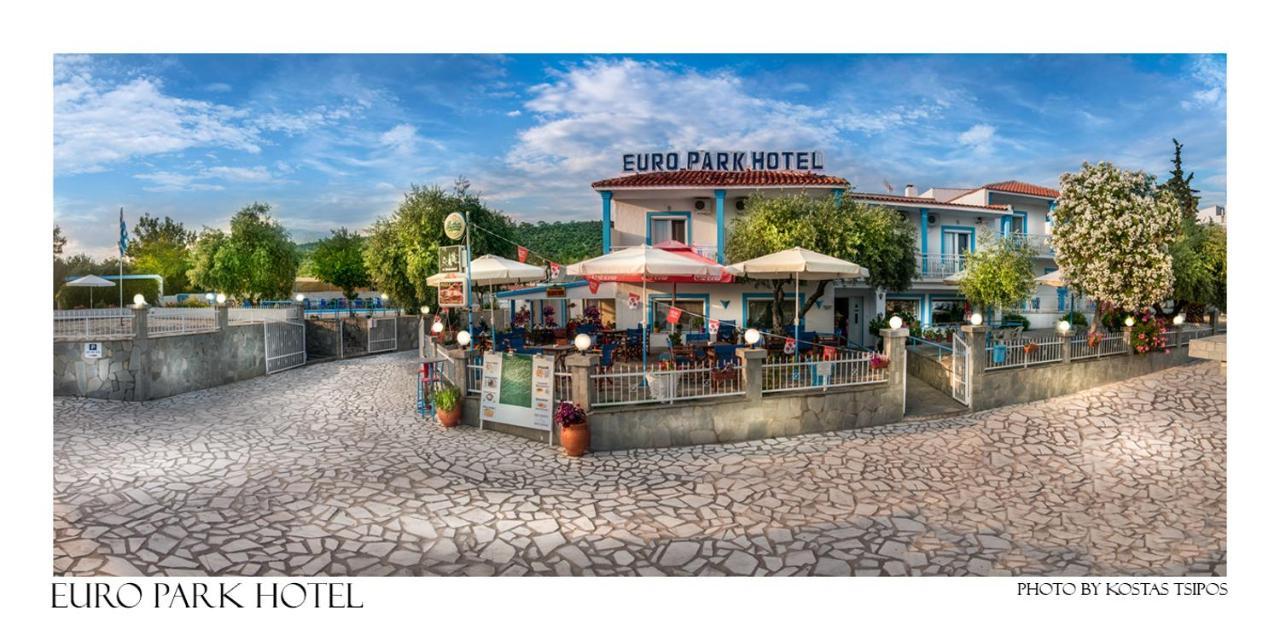 Euro Park Hotel Astris Exterior foto